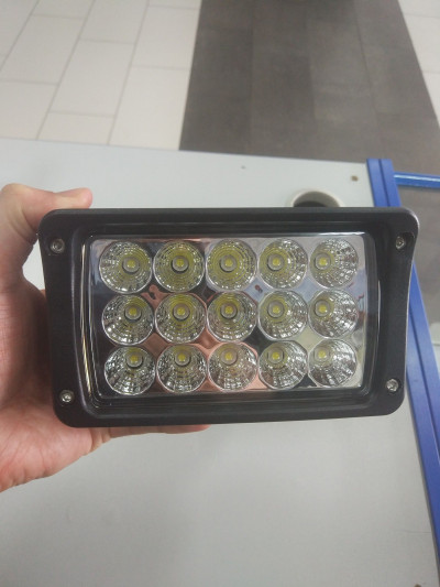 Фара светодиодная Х004 45W 15 диодов по 3W