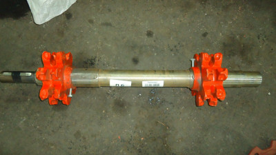 Вал в сборе 415.00.170 (натяжной с роликами)