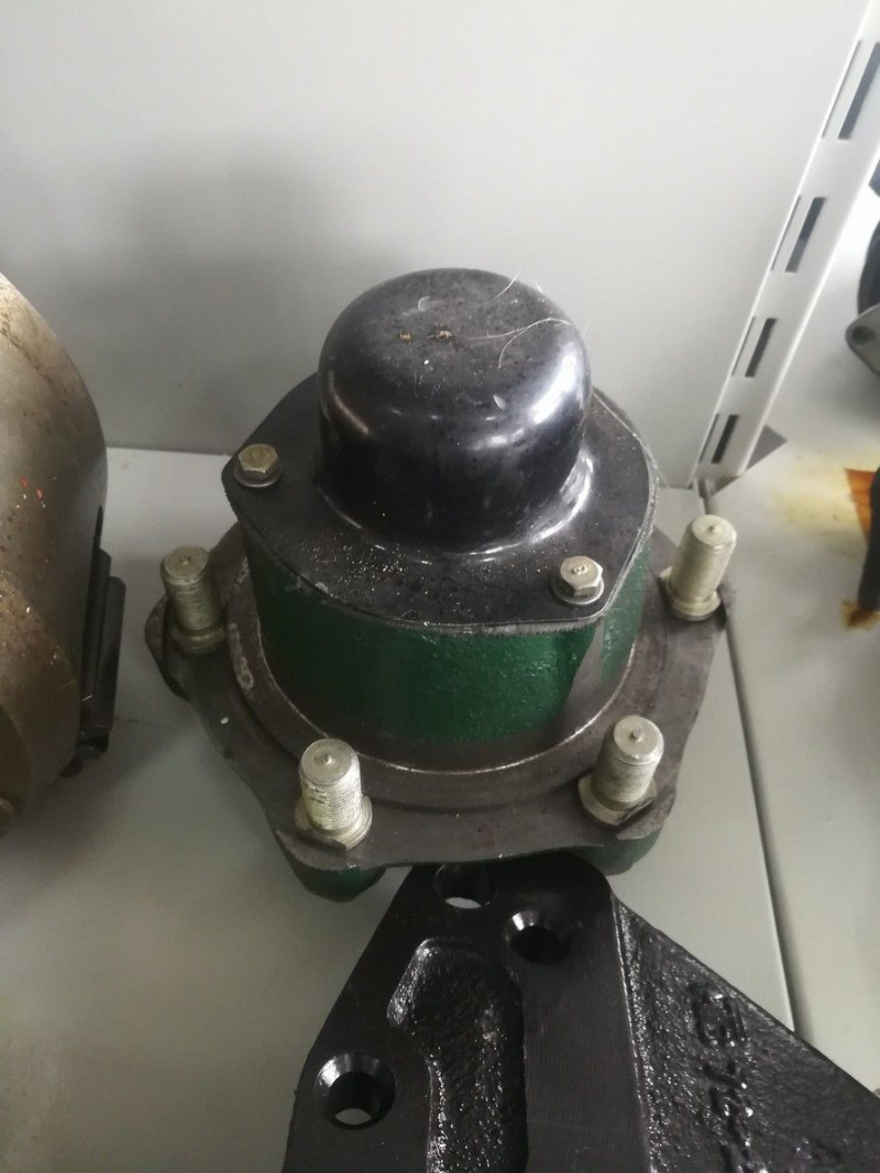 Ступица 2ПТС-4 в сб. с подшипниками (6 шпилек) — 2